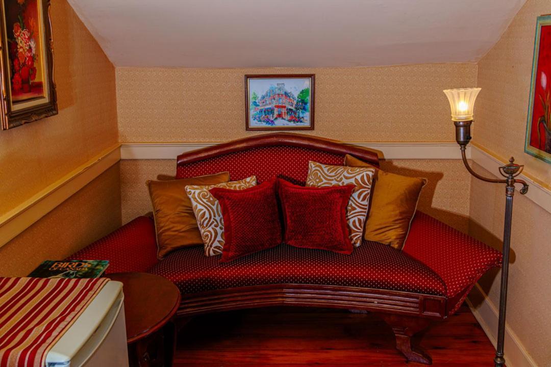 Historic Wilson-Guy House Bed & Breakfast Niagara-on-the-Lake Екстериор снимка
