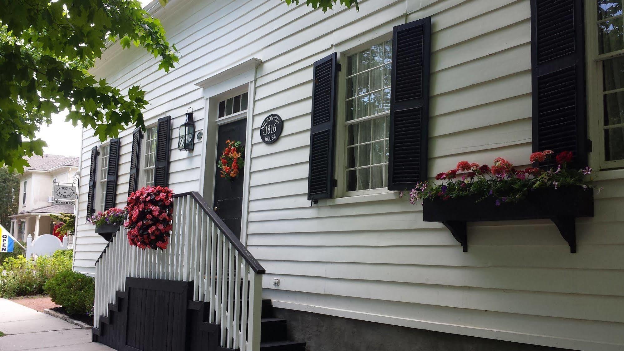 Historic Wilson-Guy House Bed & Breakfast Niagara-on-the-Lake Екстериор снимка