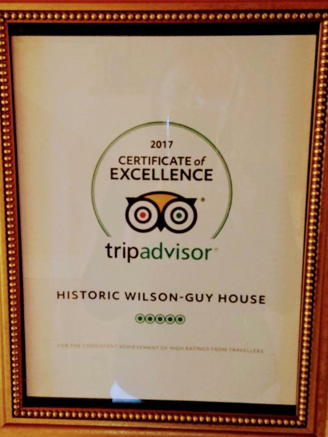 Historic Wilson-Guy House Bed & Breakfast Niagara-on-the-Lake Екстериор снимка